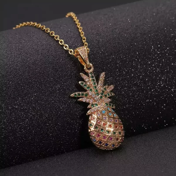 Iced Out Ananas